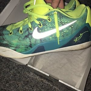 Kobe 9 Low Easter